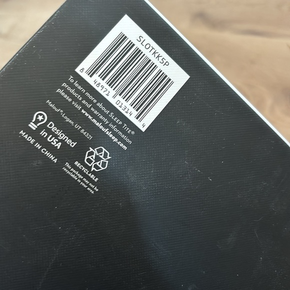 Malouf sleep tite king mattress protector - Picture 4 of 5